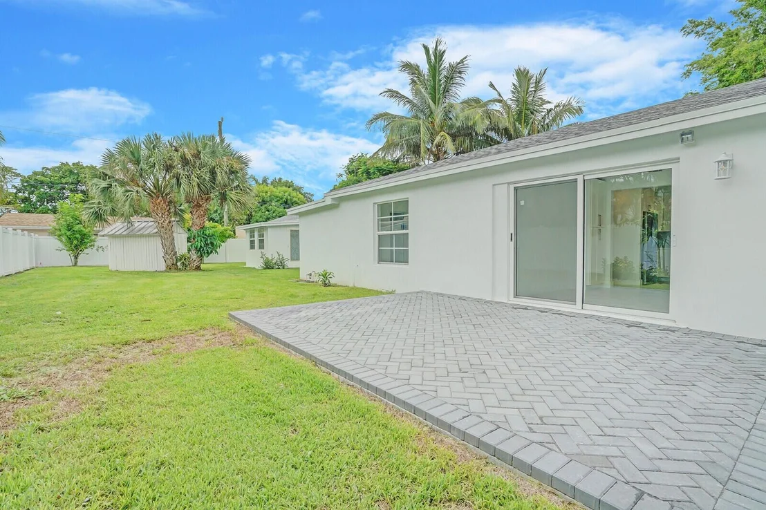 Photo of 826 Sunset Road
