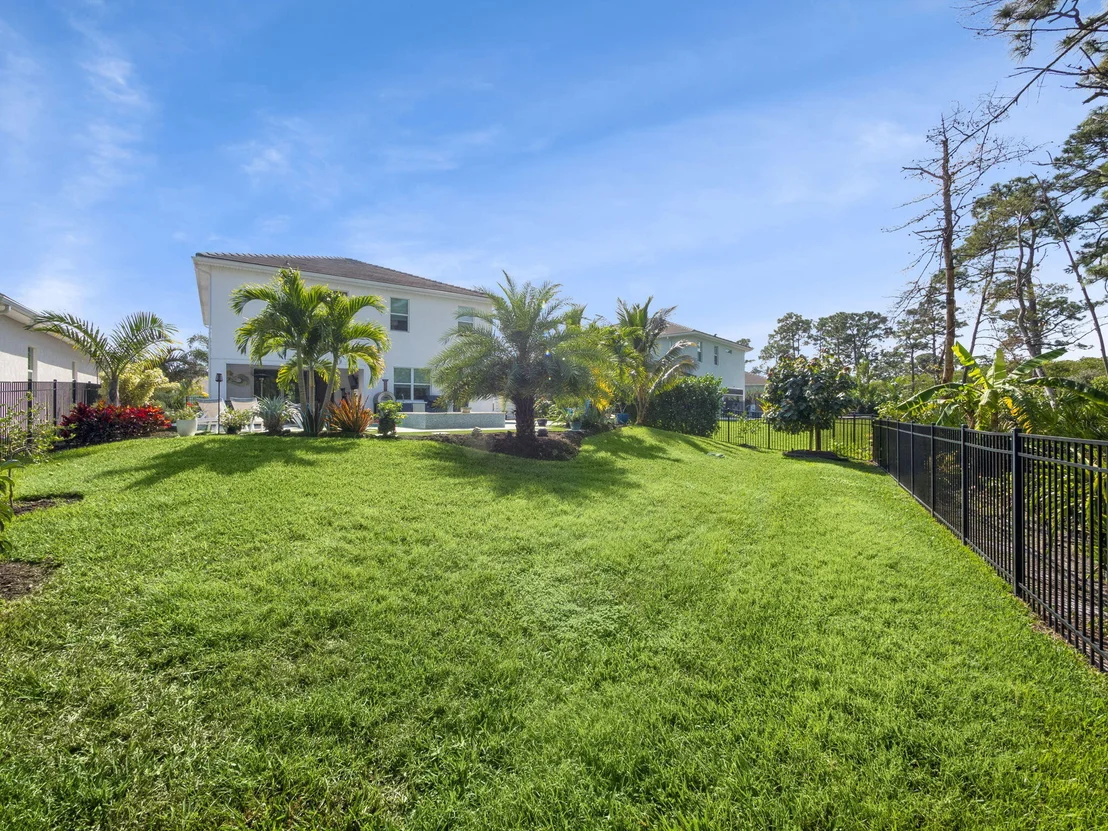Photo of 708 SW Riverwatch Place