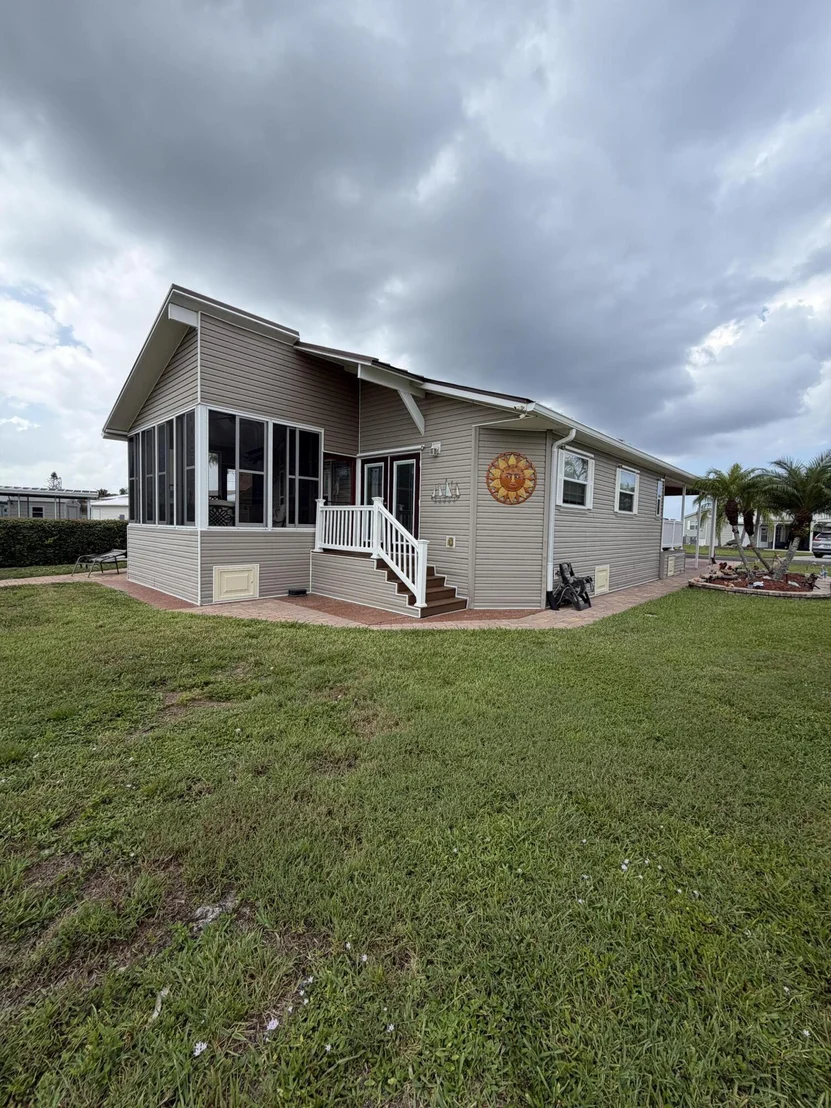 Photo of Unit 146 at 13801 US-441
