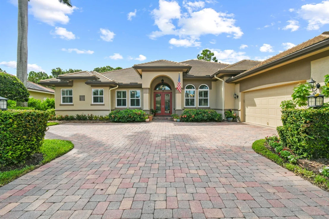 Photo of 7851 SE Double Tree Drive