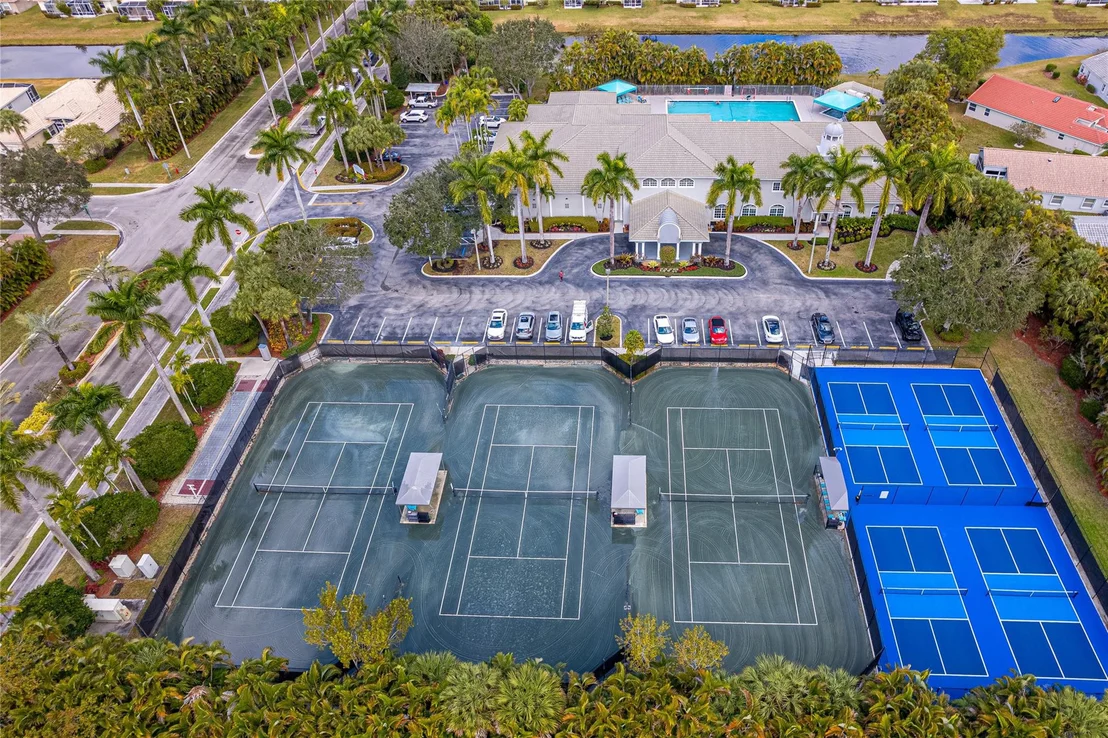 Photo of 5892 Seashell Terrace