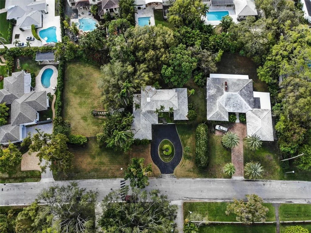 Photo of 598 Hibiscus Lane
