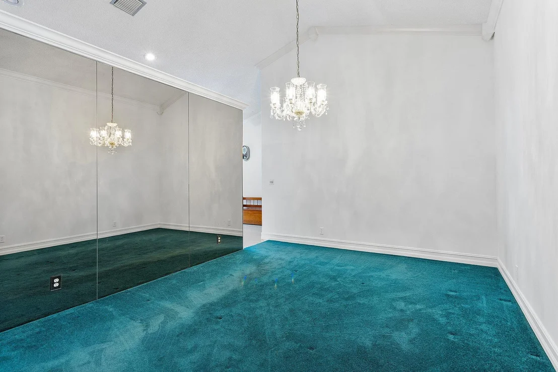 Photo of 9776 Sun Pointe Drive