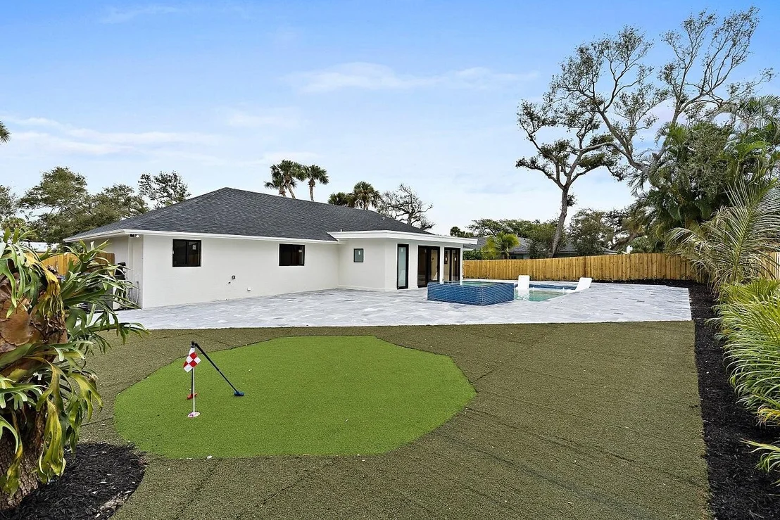 Photo of 706 Flamevine Lane
