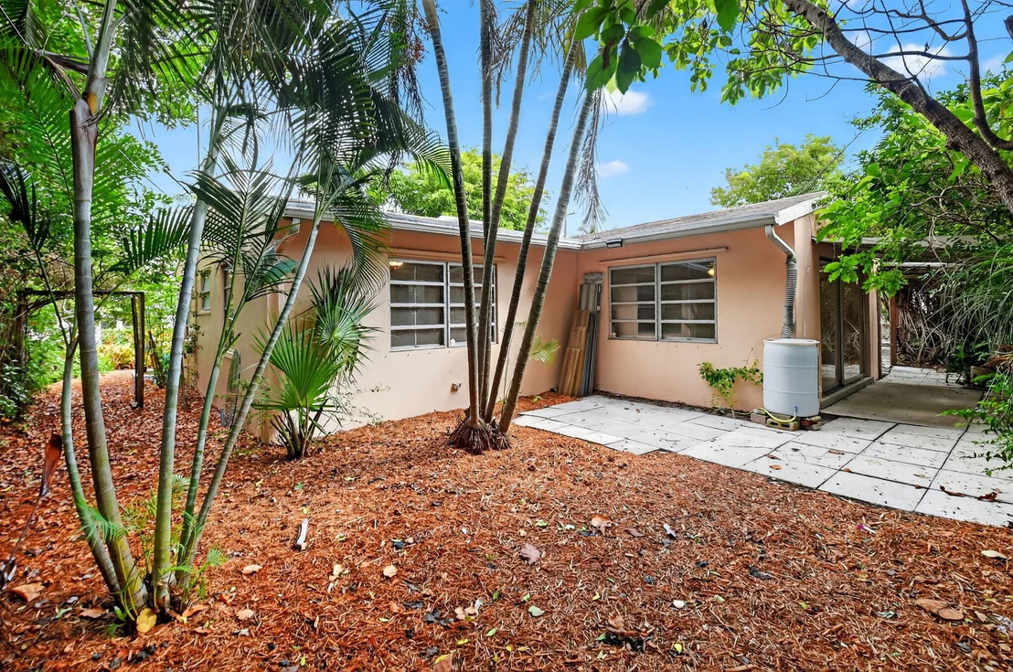 Photo of 702 Sunset Drive
