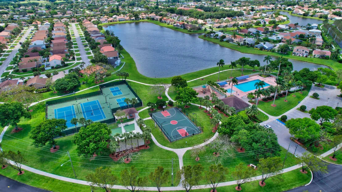Photo of 9873 Robins Nest Road