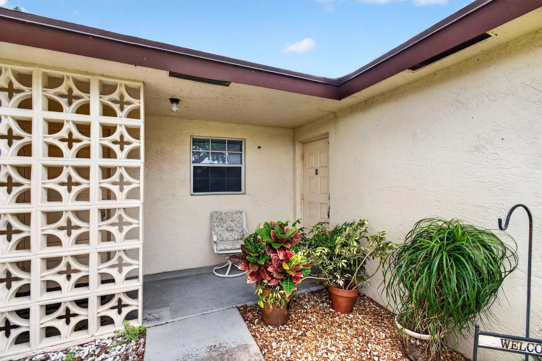 Photo of Unit B at 5050 Nesting Way