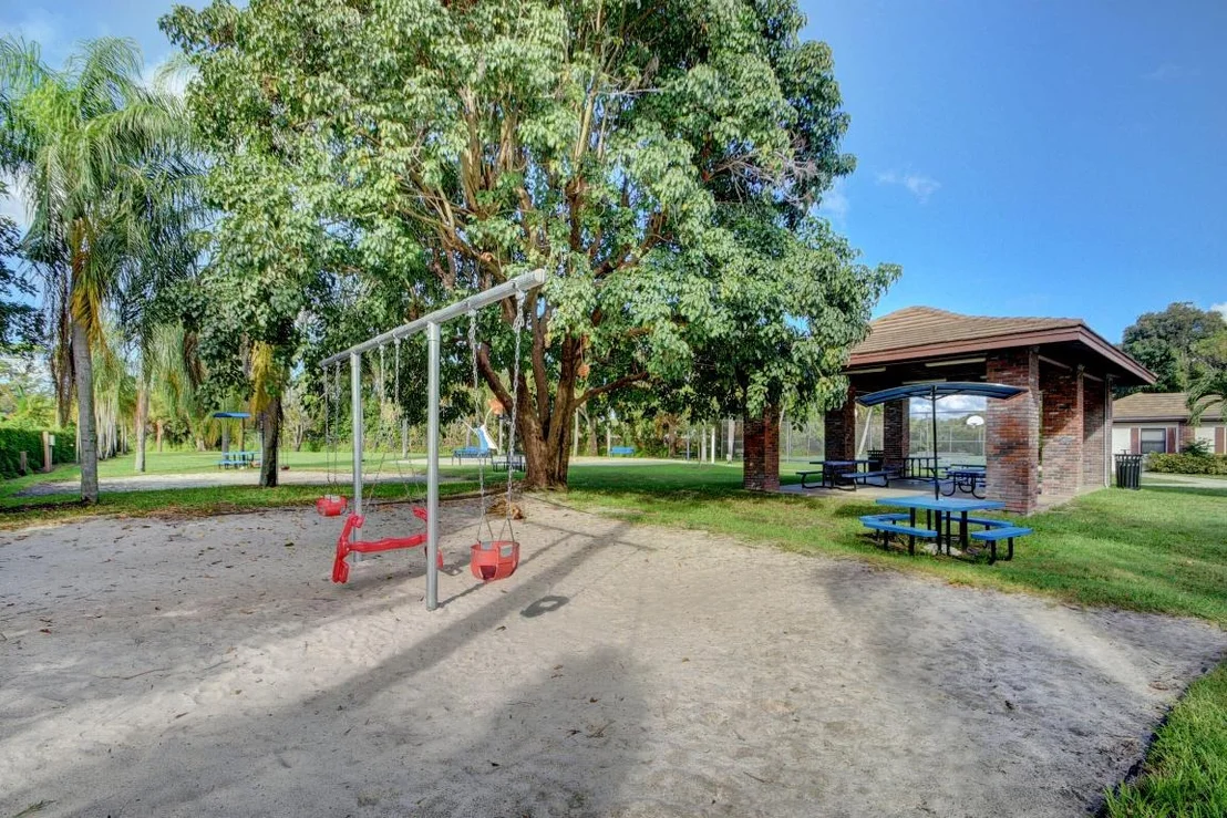 Photo of 612 Cypress Key Drive