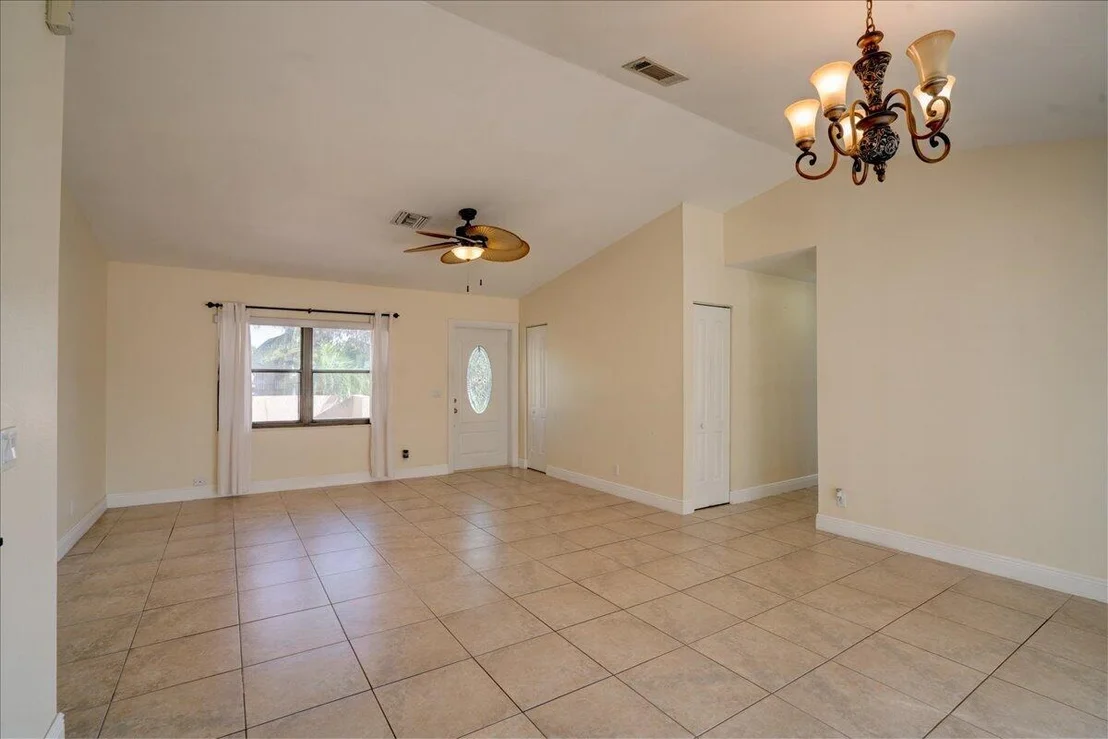 Photo of 4388 Mediterranean Road