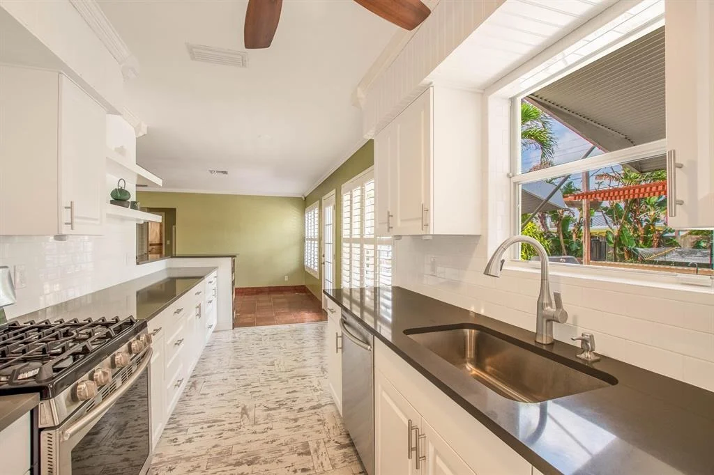 Photo of 1707 Crest Drive