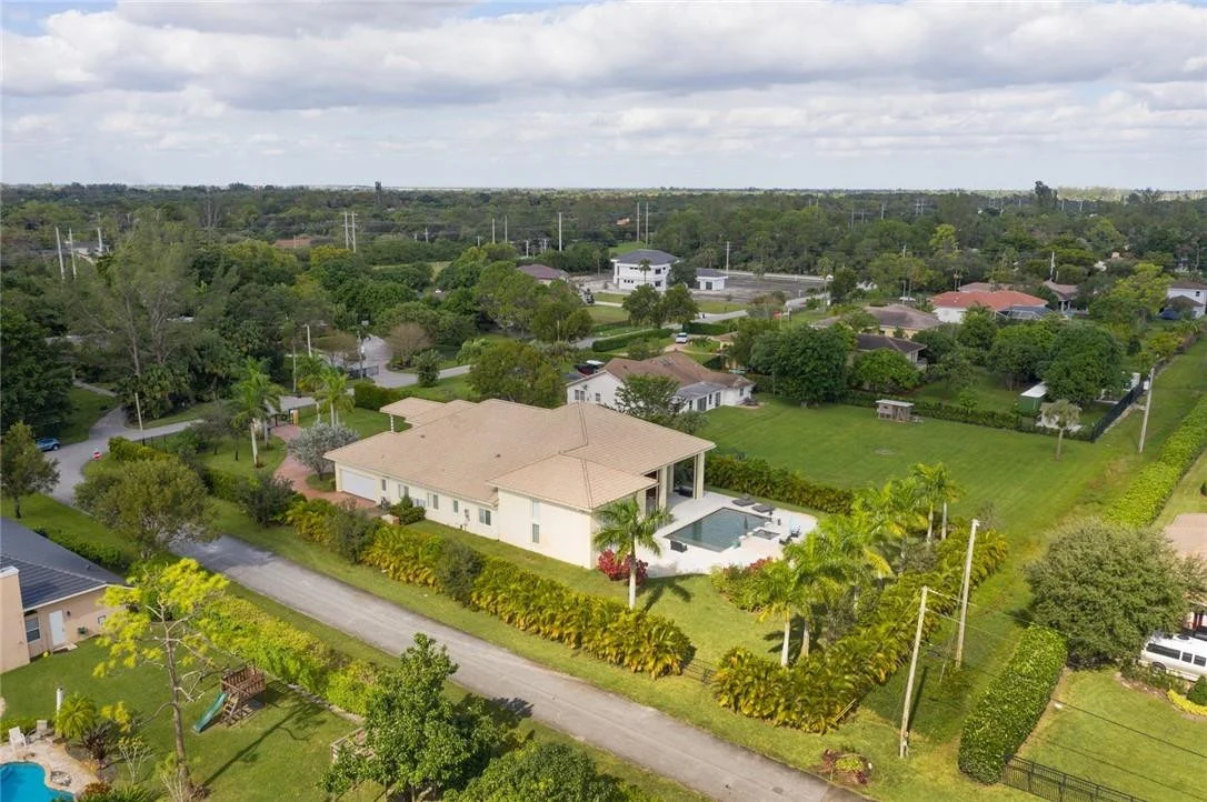 Photo of 6306 NW 66th Way