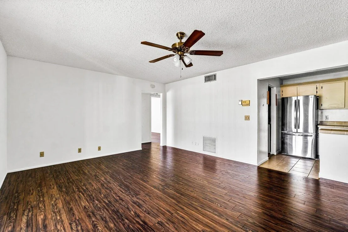 Photo of Unit A2 at 337 Knotty Pine Circle