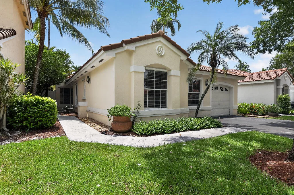 Photo of 922 OPAL Terrace
