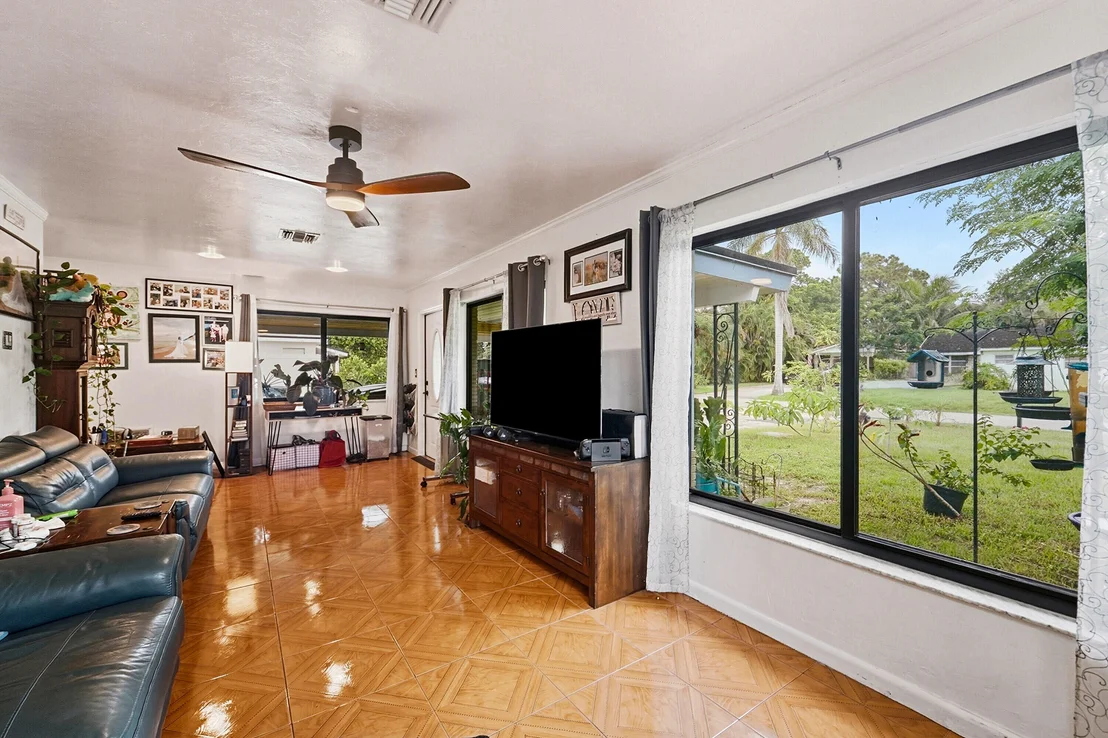 Photo of 5104 Buchanan Road