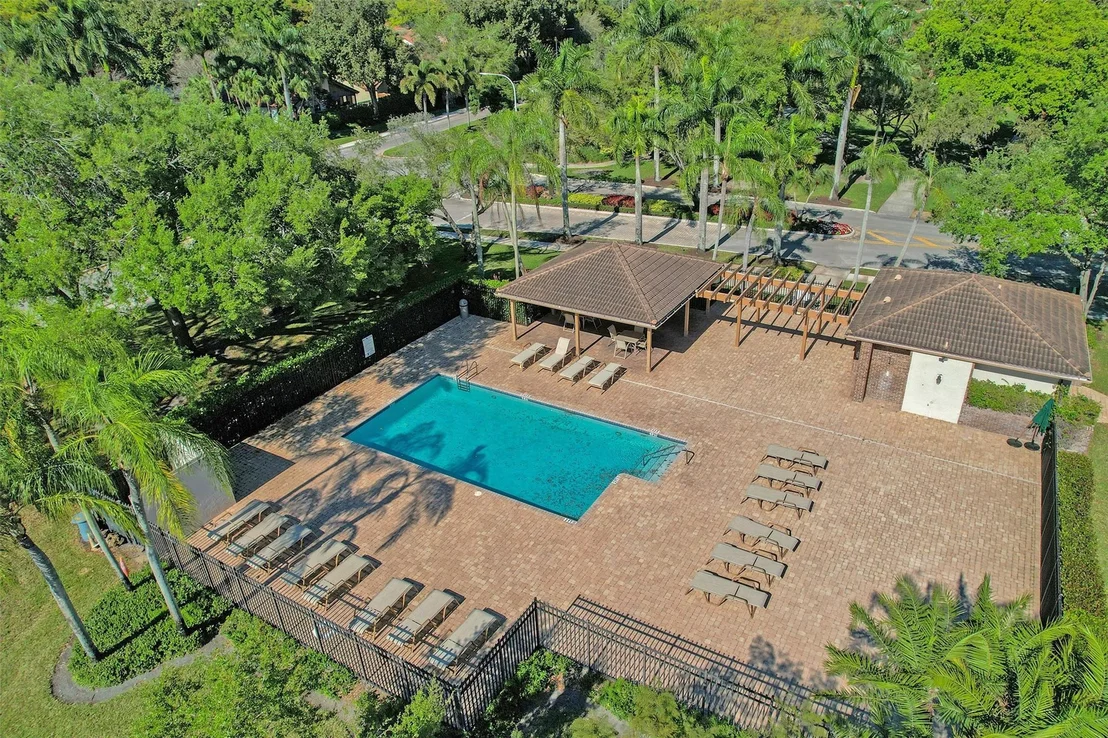Photo of 2183 Montpeliar
