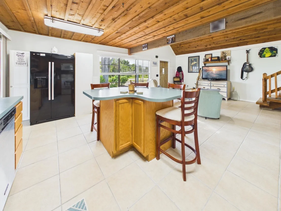 Photo of 136 SW 85th Avenue
