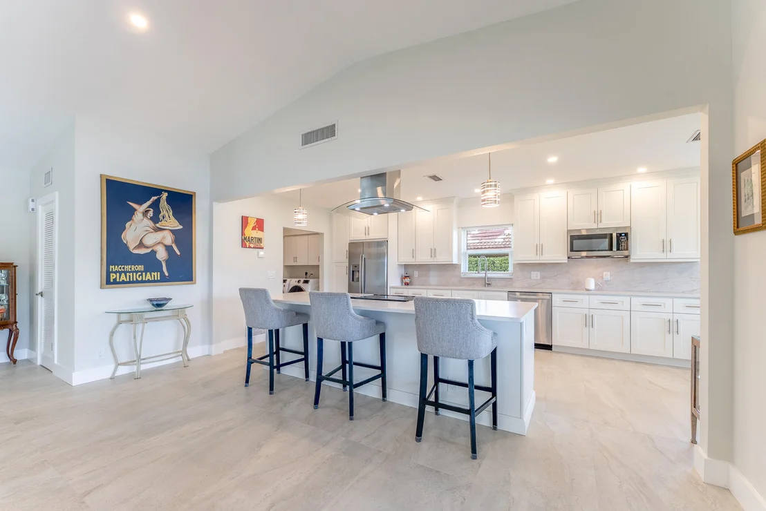 Photo of 10370 Greentrail Drive N