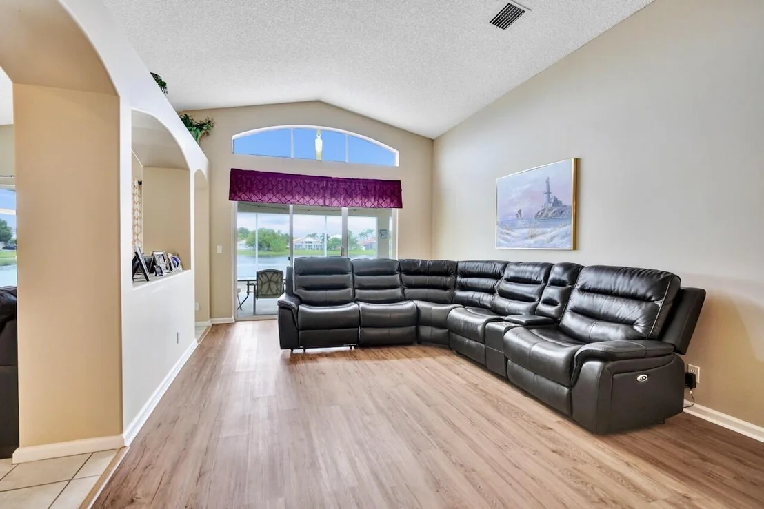 Photo of 5886 Las Colinas Circle