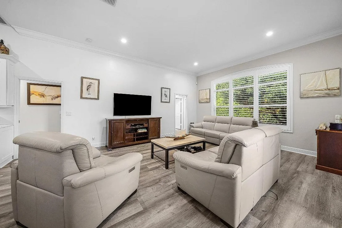 Photo of 18670 SE Lakeside Way