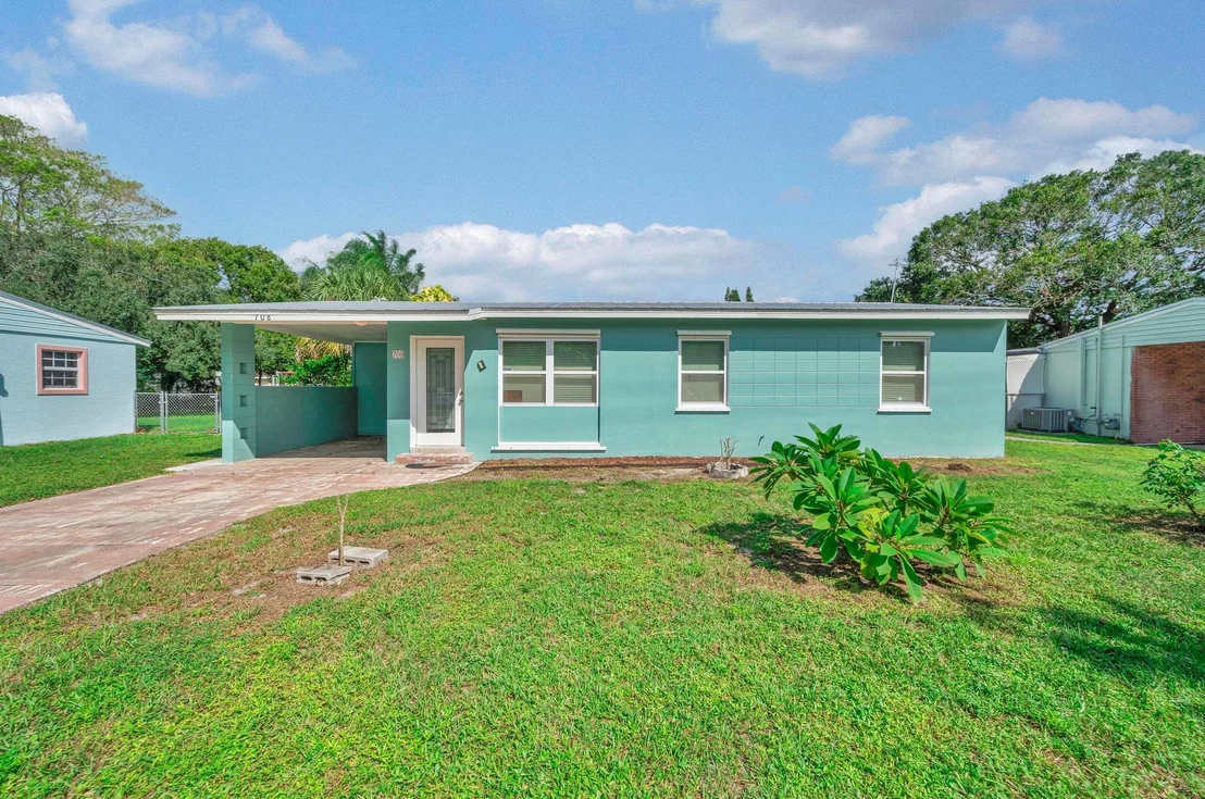 Photo of 708 El Rancho Drive