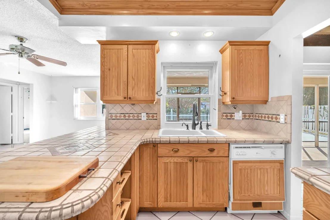 Photo of 5054 Beechwood Road