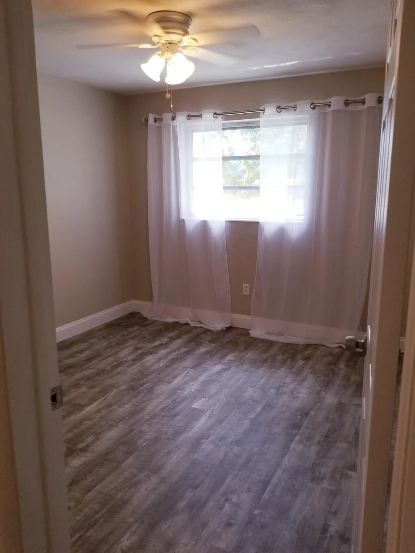 Photo of 6090 Aurora Drive