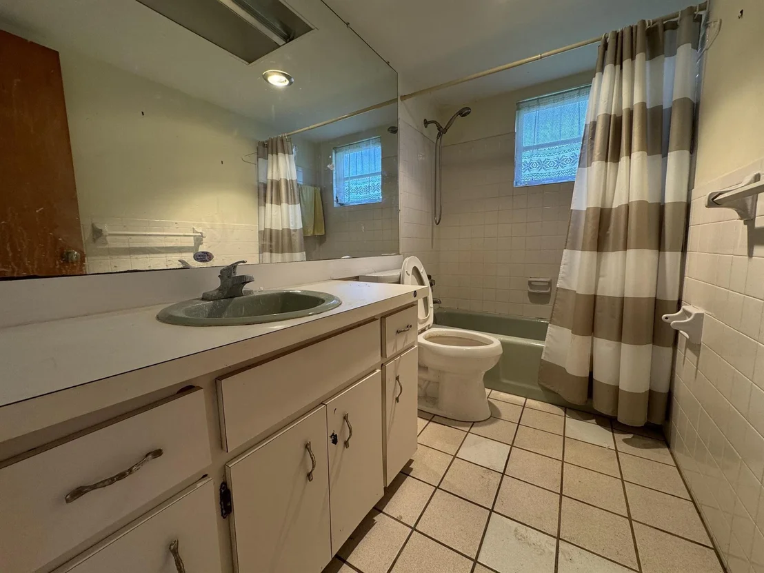 Photo of 4379 SE Bayshore Terrace