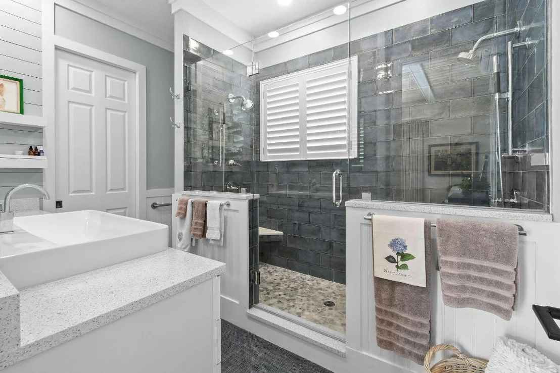 Photo of 4015 Community Drive