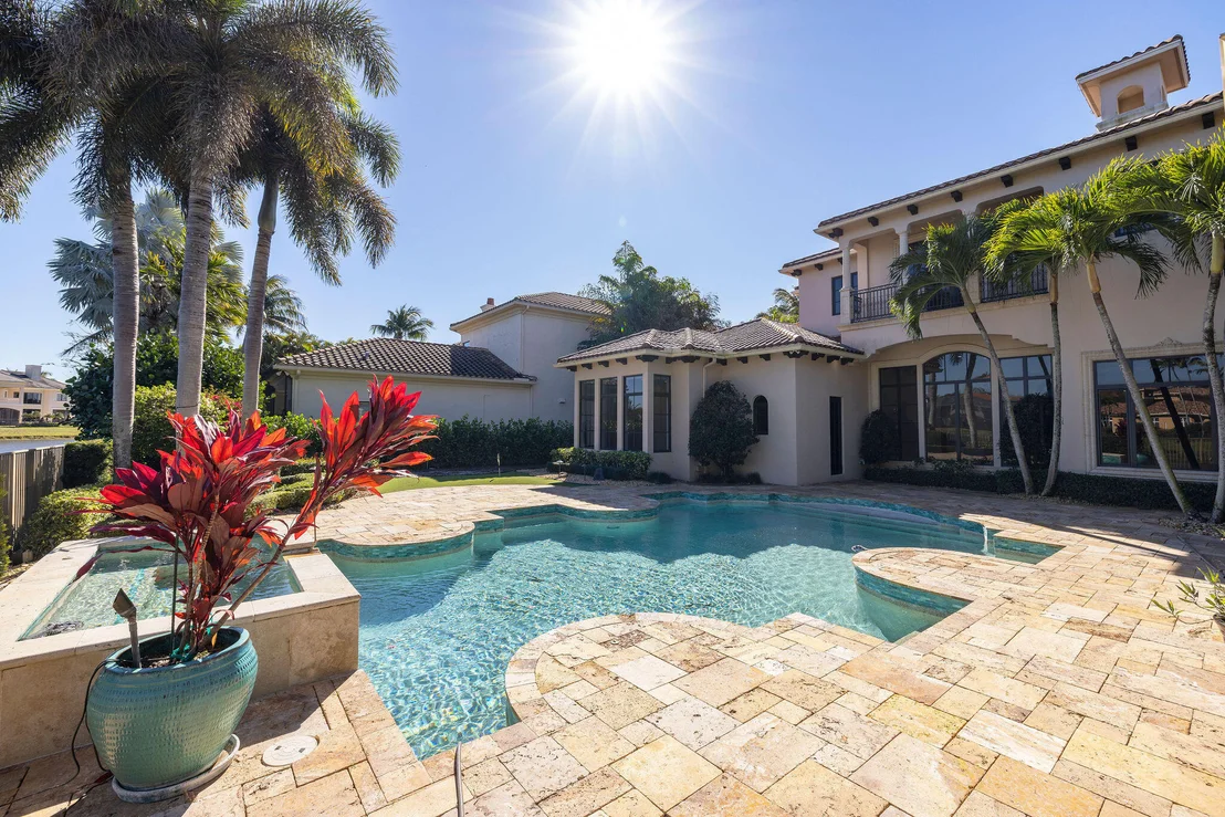 Photo of 9253 Este Lago Drive