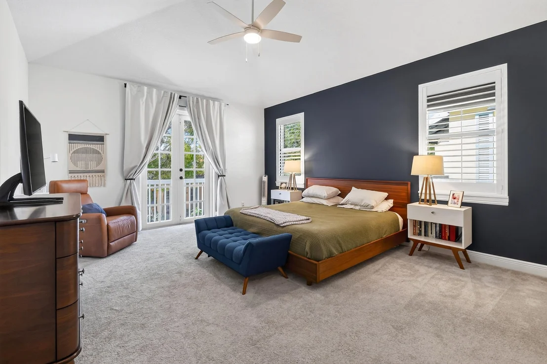 Photo of 137 INKBERRY Drive