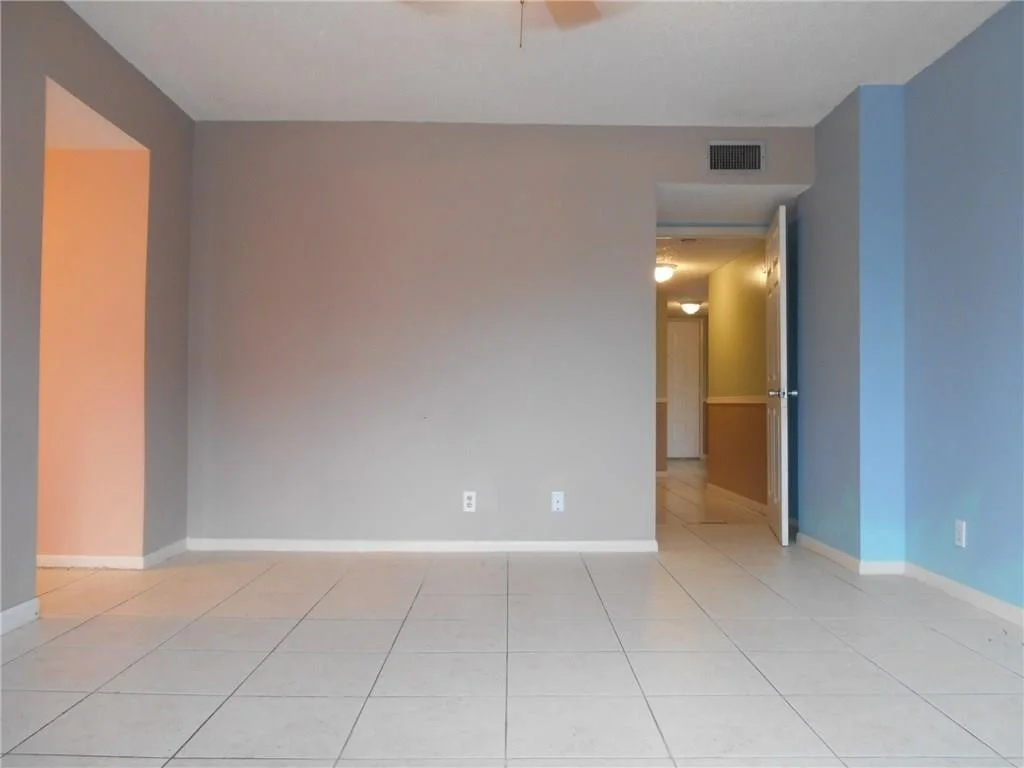 Photo of Unit 208 at 8020 Hampton Boulevard