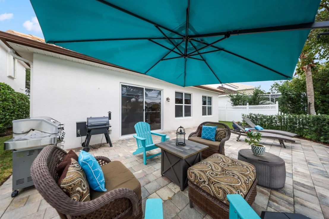 Photo of 560 Anchor Point
