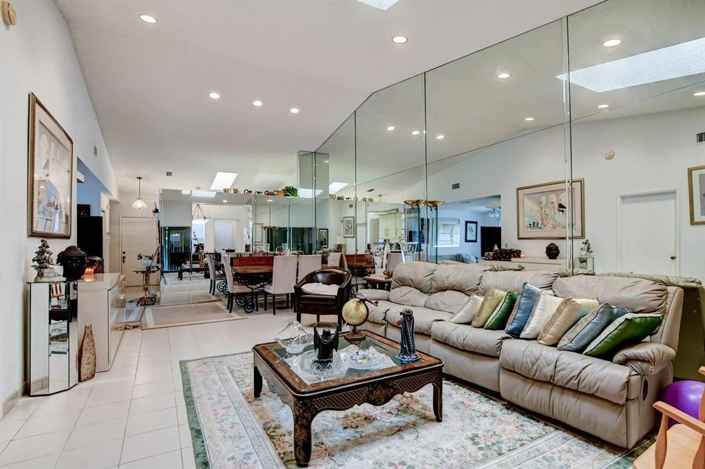 Photo of 6034 Waldwick Circle