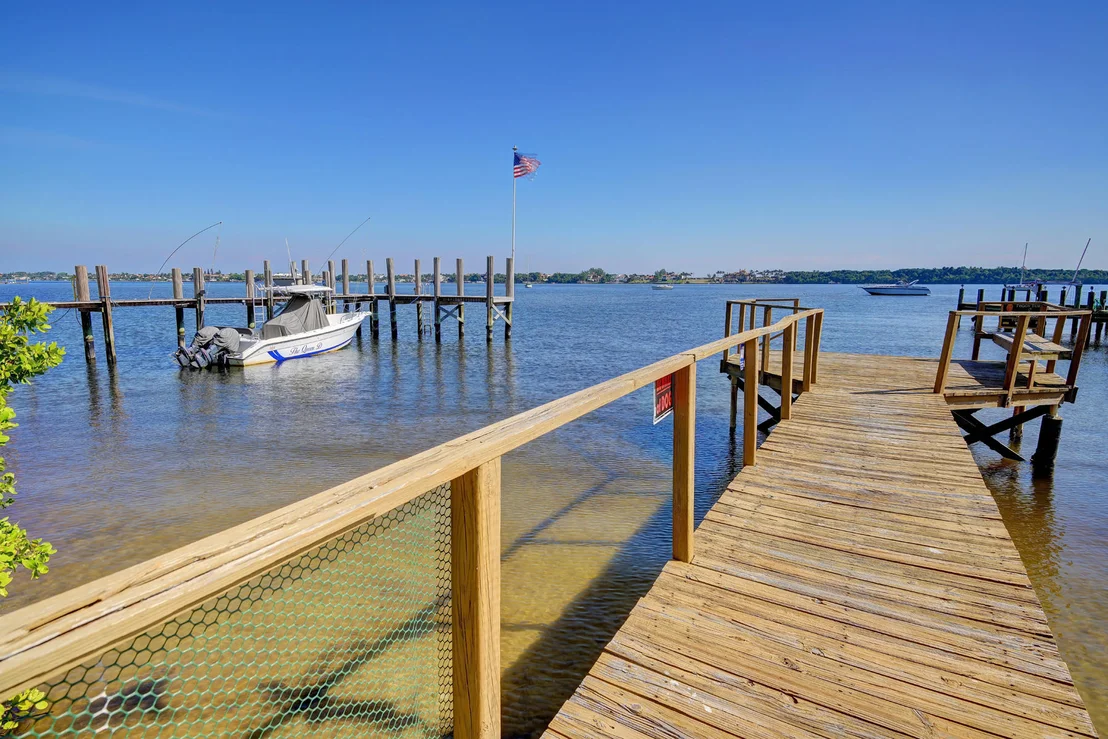 Photo of 631 Lakeside Harbour