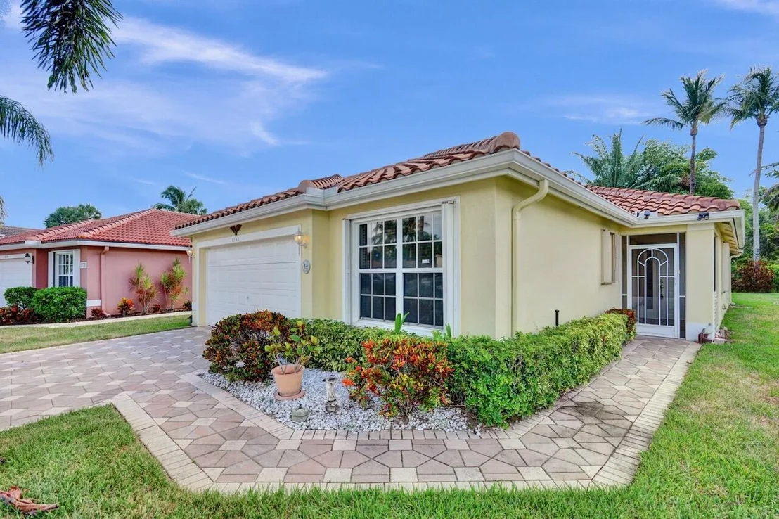 Photo of 8140 Palm Gate Drive