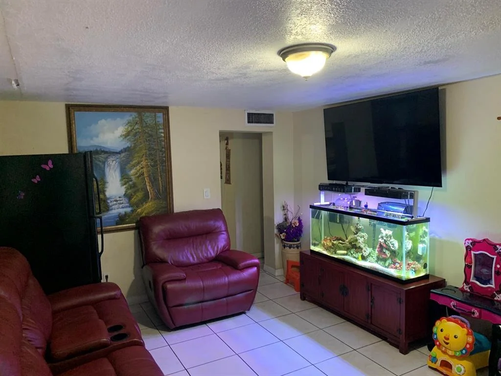 Photo of 77 Caroline Drive