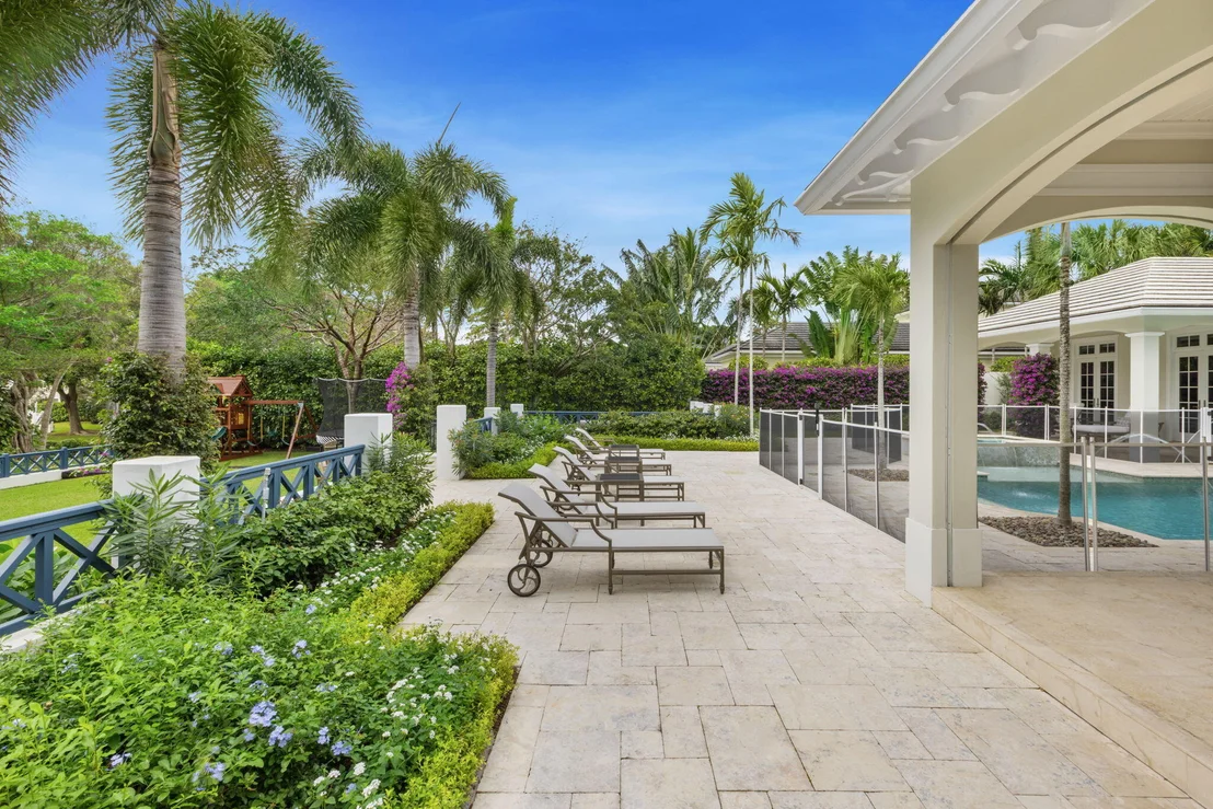Photo of 1222 N Ocean Boulevard