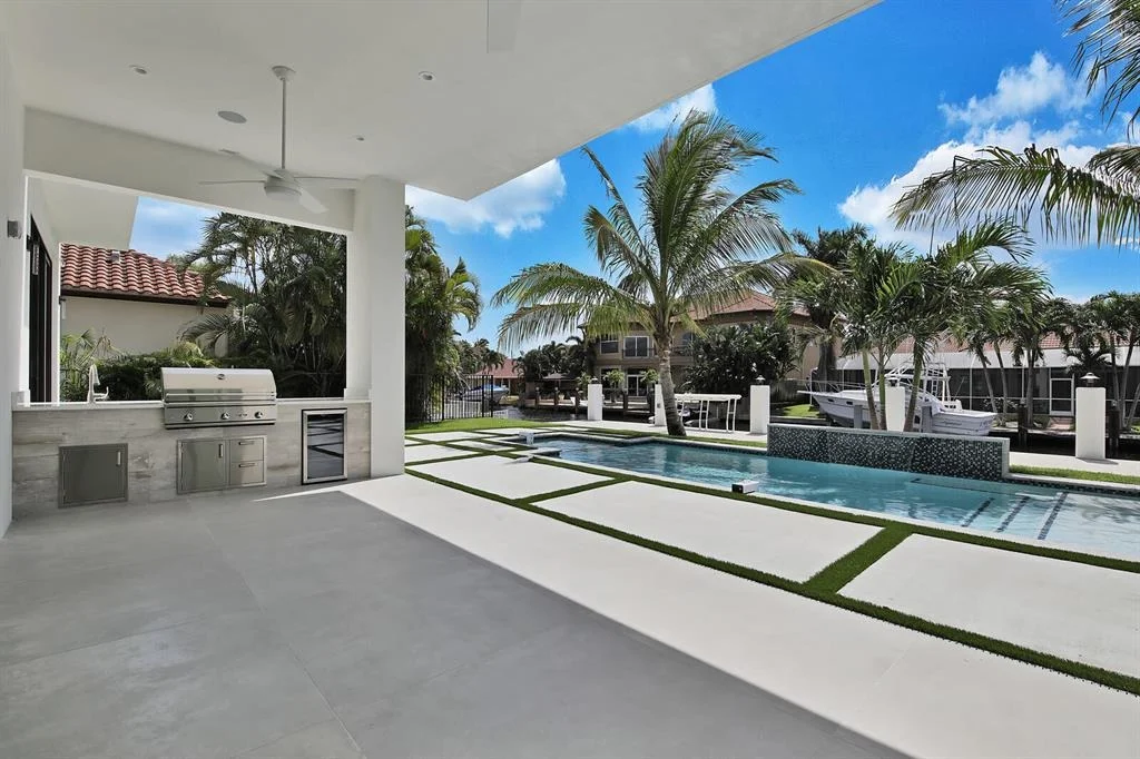 Photo of 960 Banyan Drive