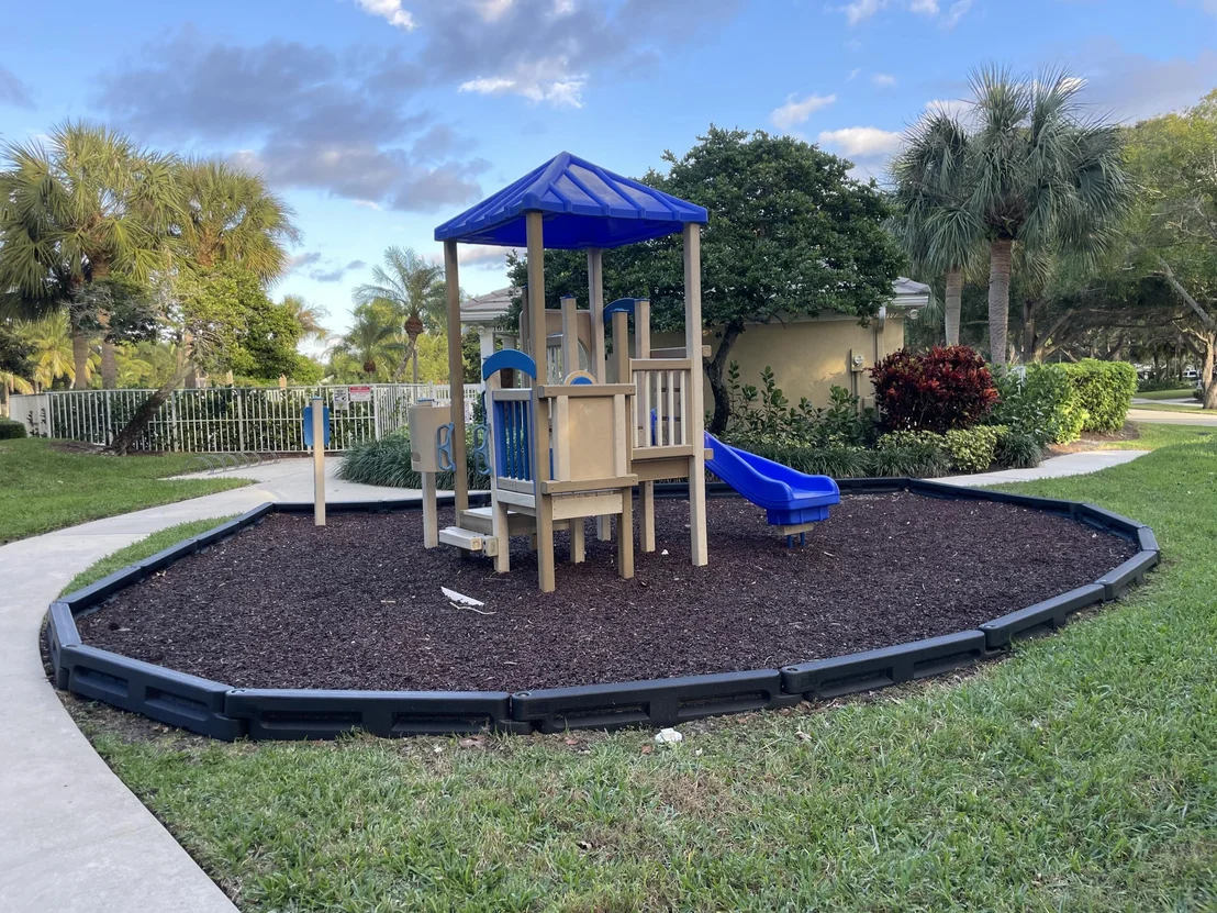 Photo of 4060 Sabal Lakes Road