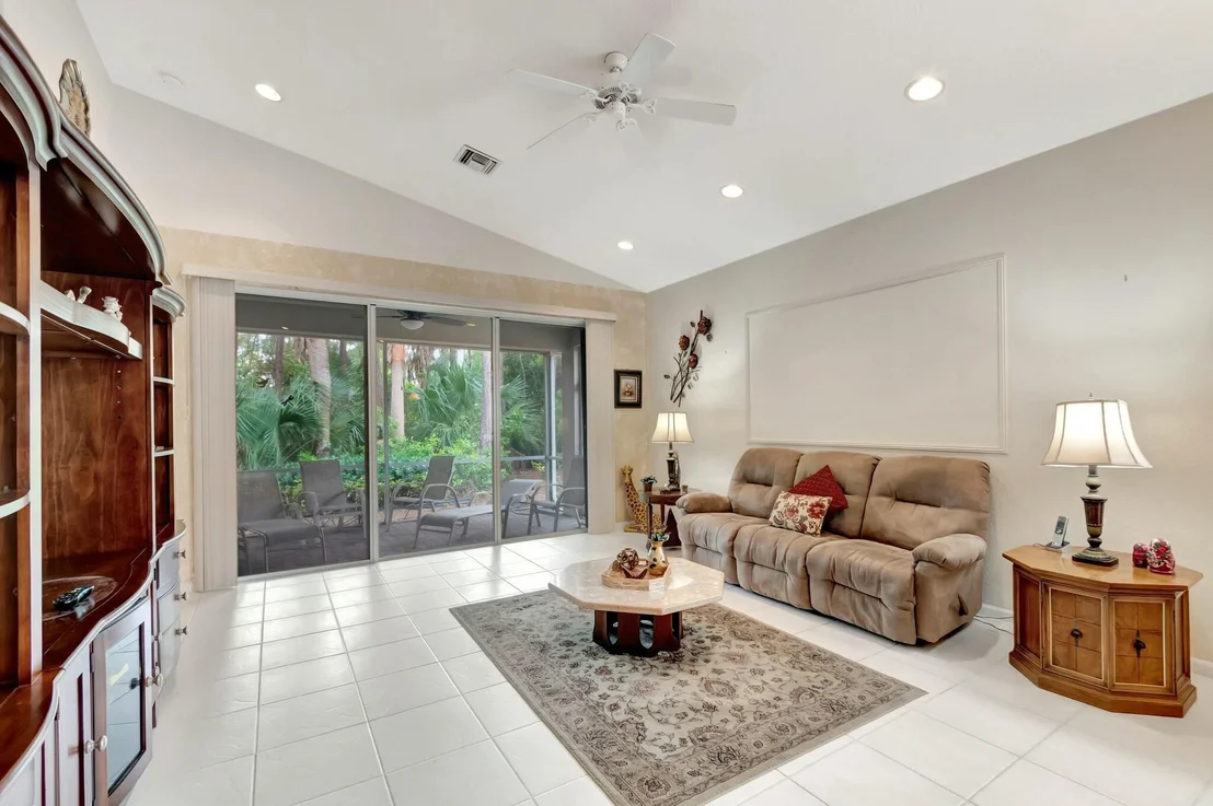 Photo of 8126 Brindisi Lane