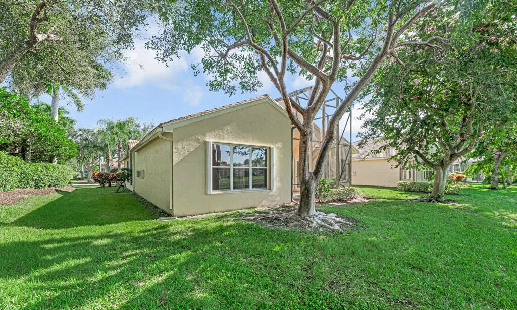 Photo of 7903 Ferndale Bend Drive