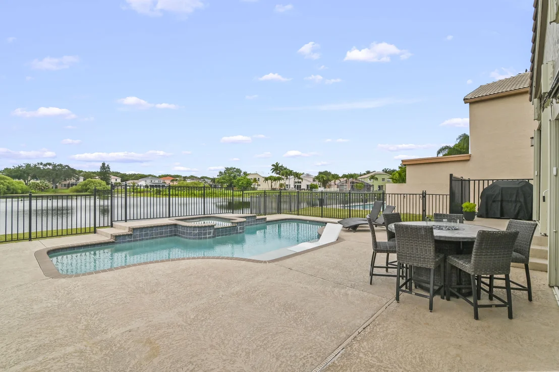 Photo of 7877 Springvale Drive