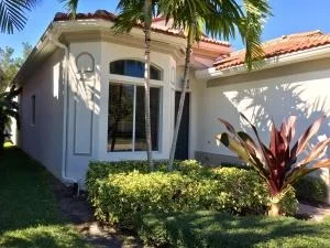 Photo of 1076 Grove Park Circle