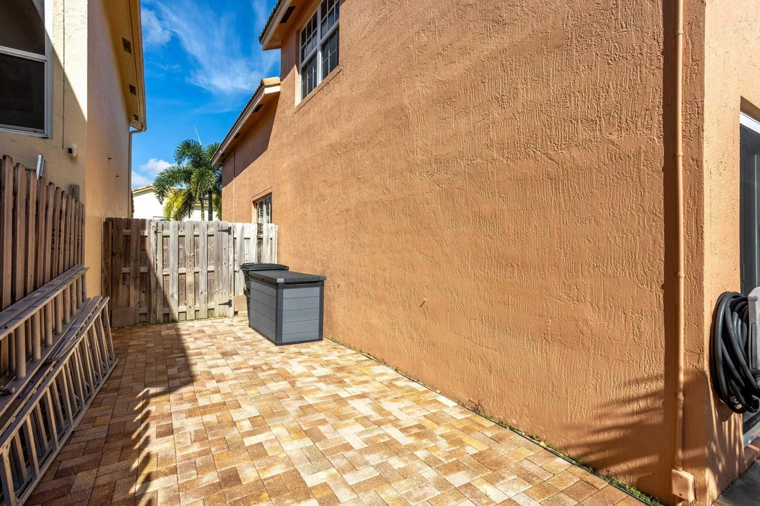 Photo of 7658 Colony Palm Drive