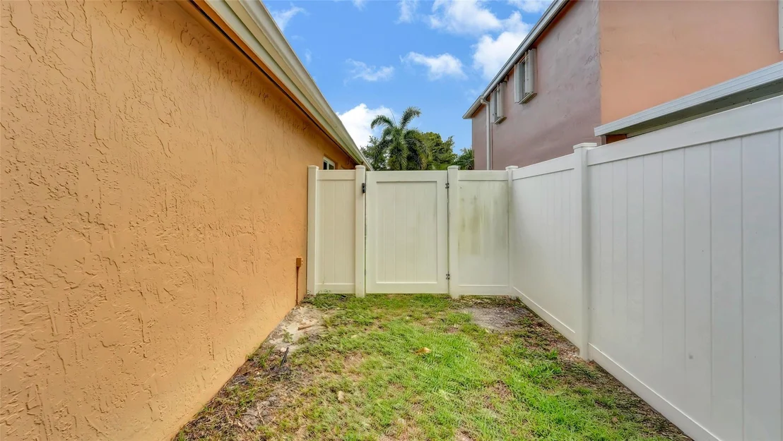 Photo of 9581 Boulder Street