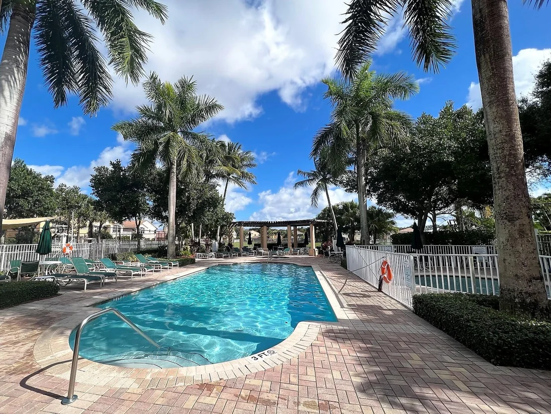Photo of 4800 N Classical Boulevard