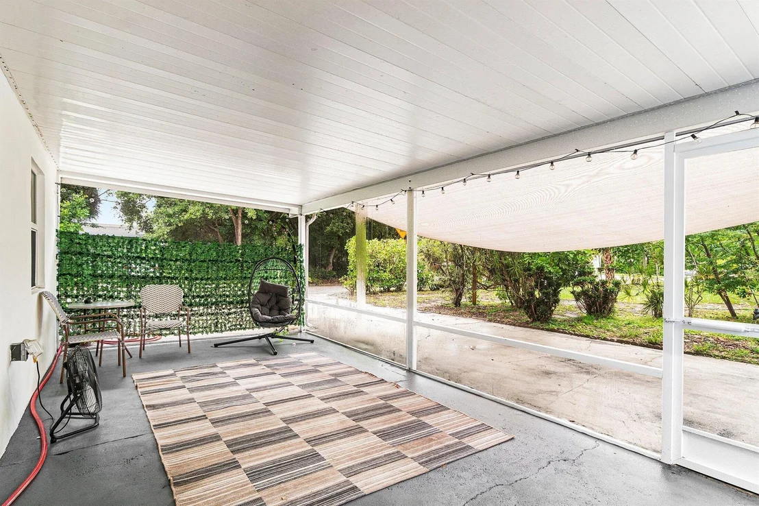Photo of 1923 Holman Drive