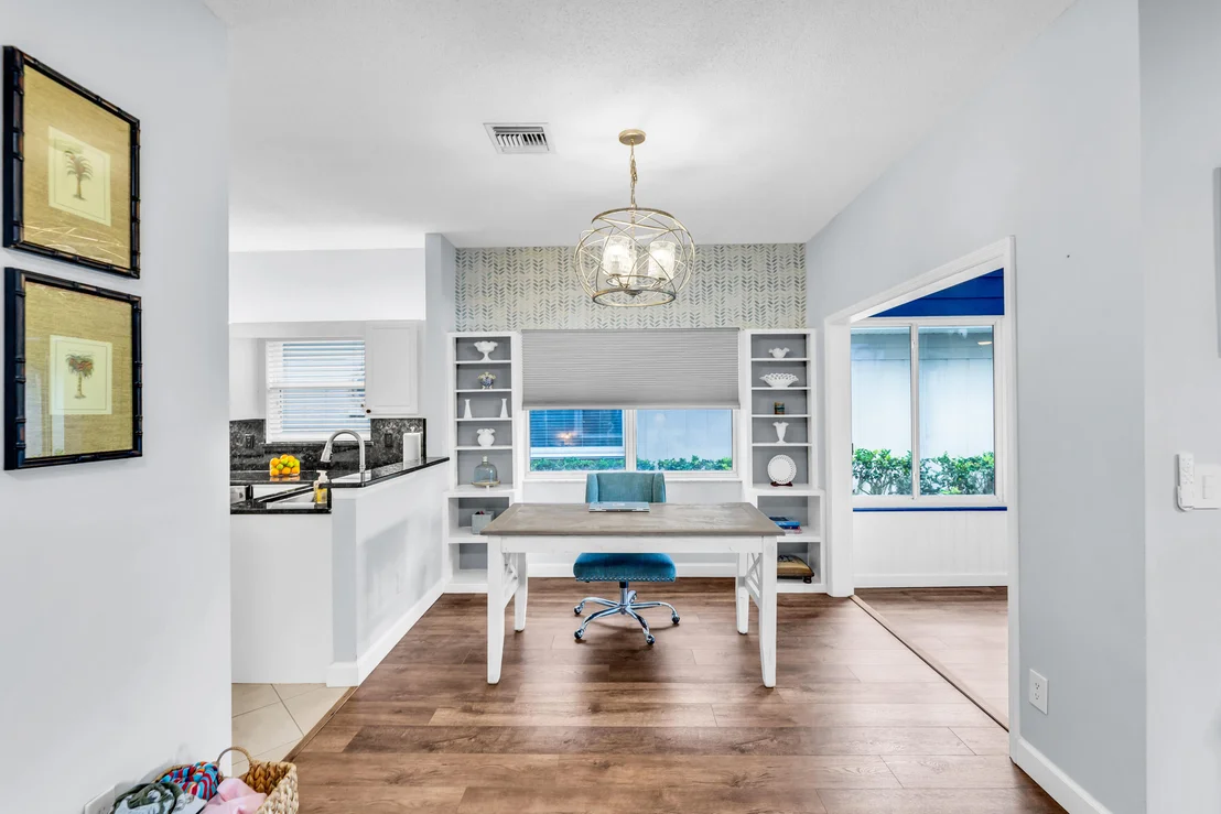 Photo of 401 Tamarind Place