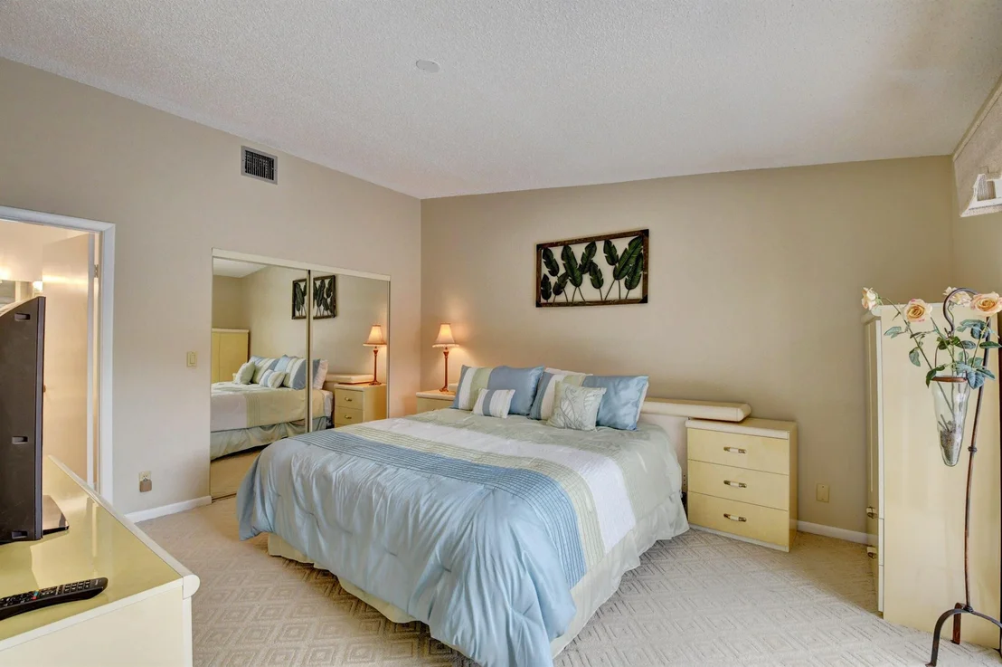 Photo of 174 Meadows Drive