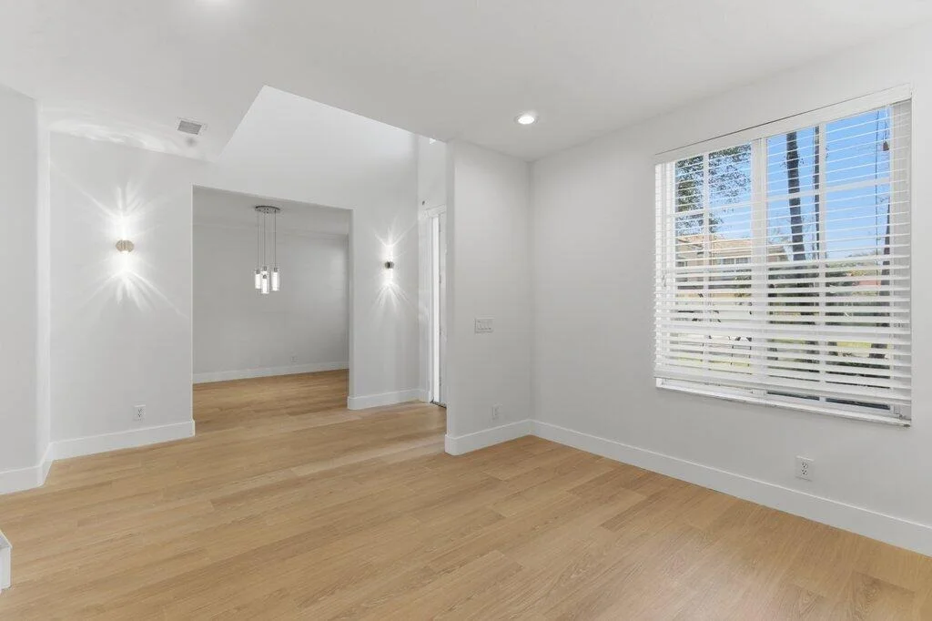 Photo of 220 Blackbird Lane